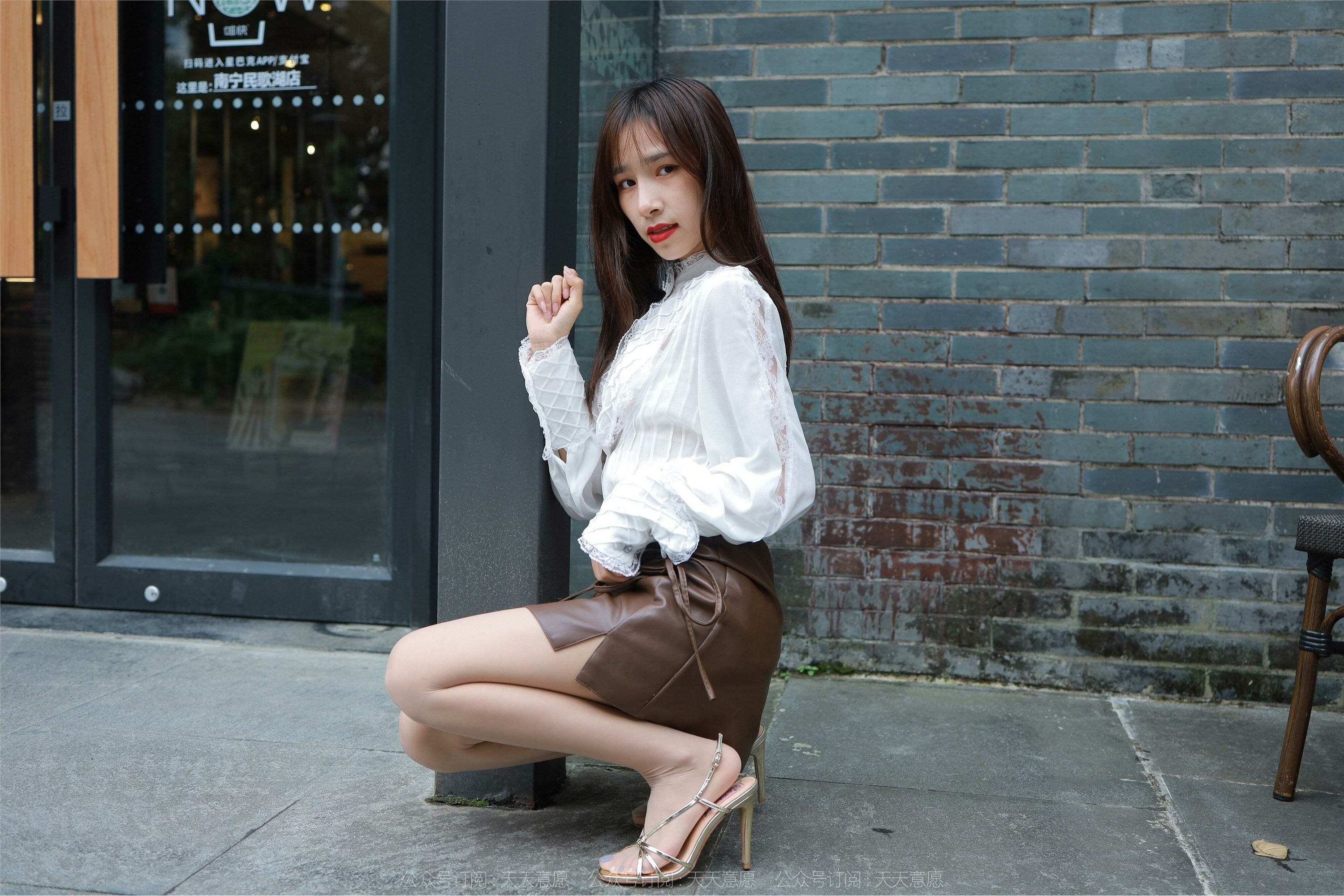 IESS异思趣向  2022.05.09 丝享家 1083：美子《金色凉鞋》